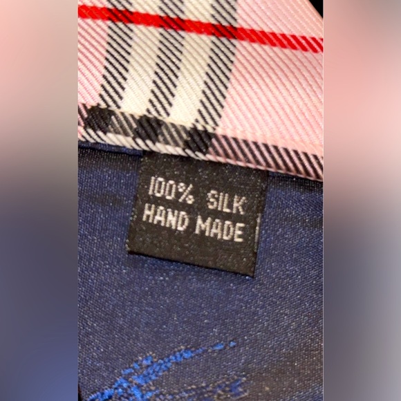 2024 New Classic Cut Burberry Check Silk Tie - Colour: Soft Pink/Black/White/Red - Picture 4 of 4